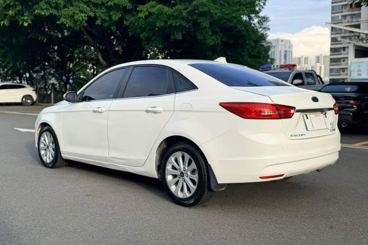 Used Ford Escort 2015 1.5L Automatic Fashion Model Rear Left 45 Deg