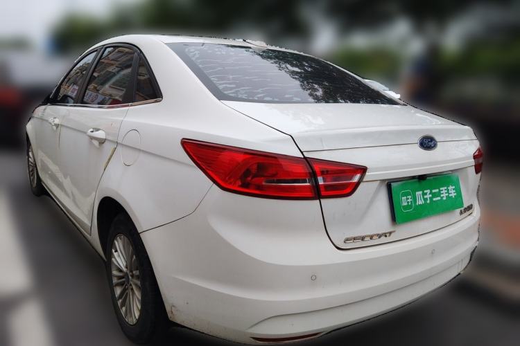 Used Ford Escort 2015 1.5L Manual Comfort Model Rear Left 45 Deg