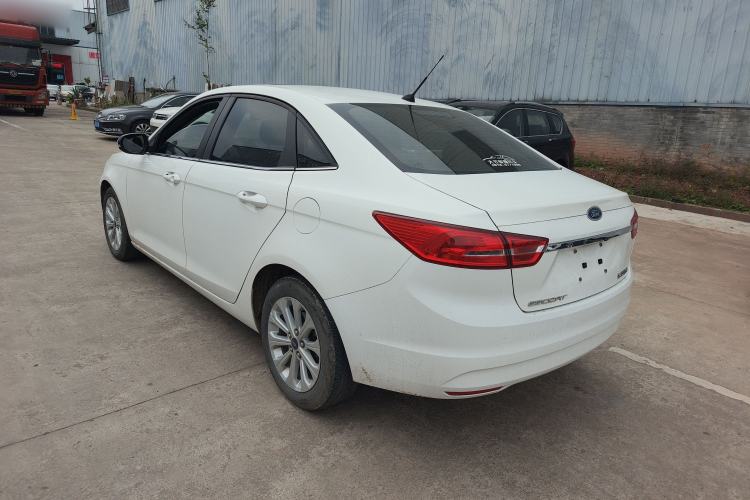 Used Ford Escort 2015 1.5L Automatic Fashion Model Rear Left 45 Deg