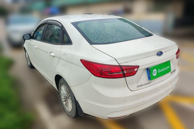 Used Ford Escort 2015 1.5L Automatic Comfort Edition Rear Left 45 Deg