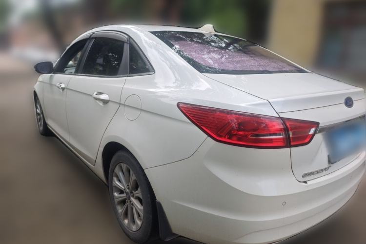 Used Ford Escort 2015 1.5L Automatic Fashion Model Rear Left 45 Deg