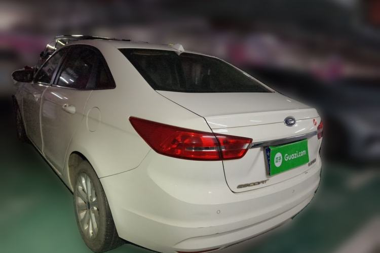 Used Ford Escort 2015 1.5L Automatic Fashion Model Rear Left 45 Deg