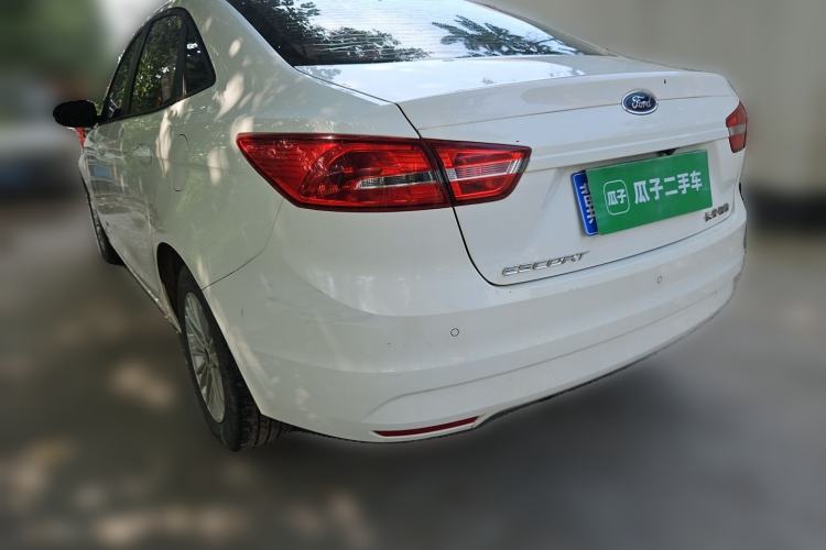 Used Ford Escort 2015 1.5L Automatic Comfort Edition Rear Left 45 Deg