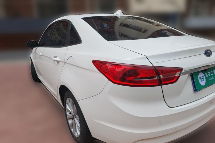 Used Ford Escort 2015 1.5L Automatic Fashion Model Rear Left 45 Deg