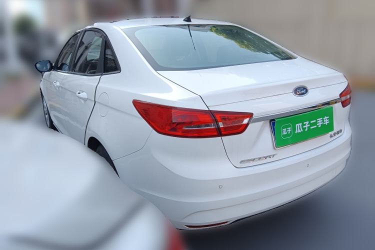 Used Ford Escort 2015 1.5L Automatic Fashion Model Rear Left 45 Deg