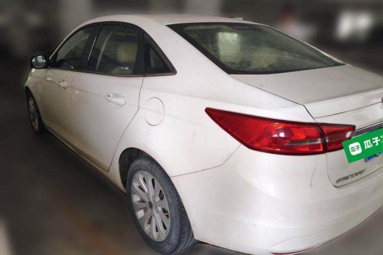 Used Ford Escort 2015 1.5L Automatic Fashion Model Rear Left 45 Deg