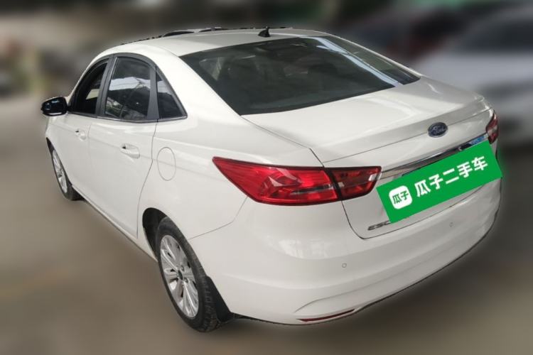 Used Ford Escort 2015 1.5L Manual Fashion Edition Rear Left 45 Deg