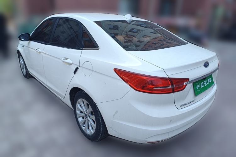 Used Ford Escort 2015 1.5L Automatic Fashion Model Rear Left 45 Deg