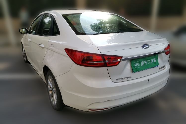 Used Ford Escort 2015 1.5L Manual Fashion Edition Rear Left 45 Deg