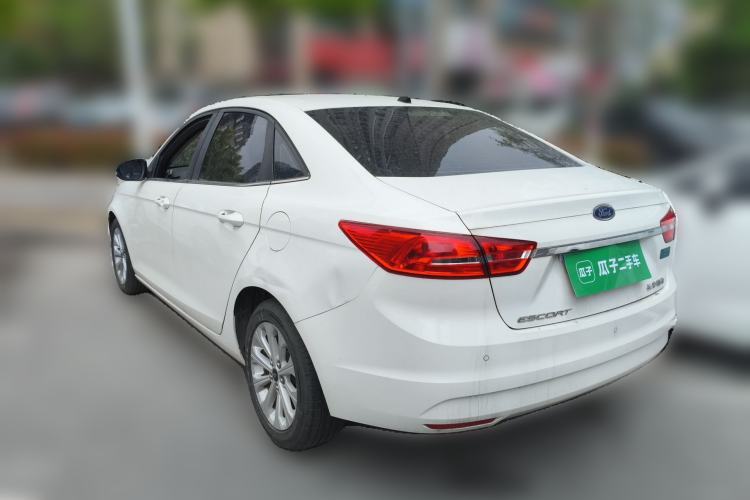 Used Ford Escort 2015 1.5L Automatic Fashion Model Rear Left 45 Deg