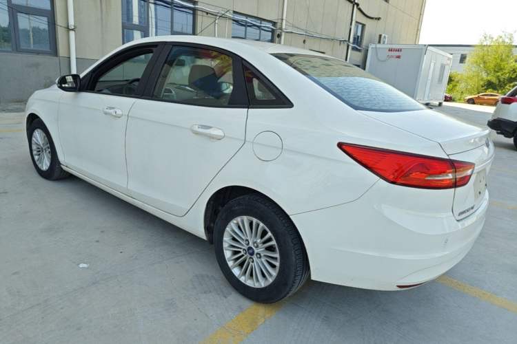 Used Ford Escort 2015 1.5L Manual Comfort Model Rear Left 45 Deg