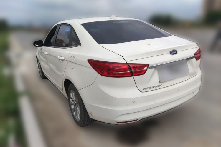 Used Ford Escort 2015 1.5L Automatic Fashion Model Rear Left 45 Deg