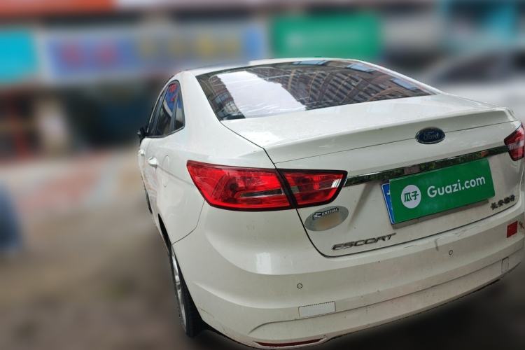 Used Ford Escort 2015 1.5L Manual Fashion Edition Rear Left 45 Deg