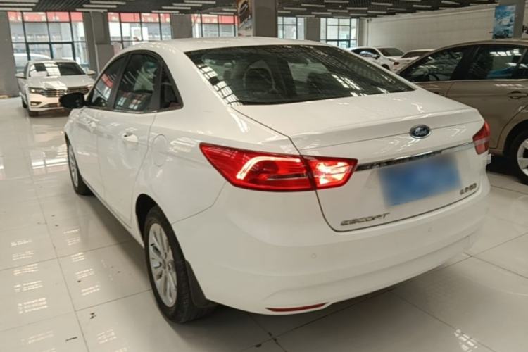 Used Ford Escort 2015 1.5L Automatic Fashion Model Rear Left 45 Deg
