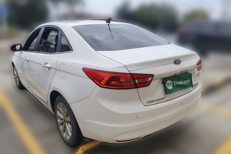 Used Ford Escort 2015 1.5L Manual Fashion Edition Rear Left 45 Deg