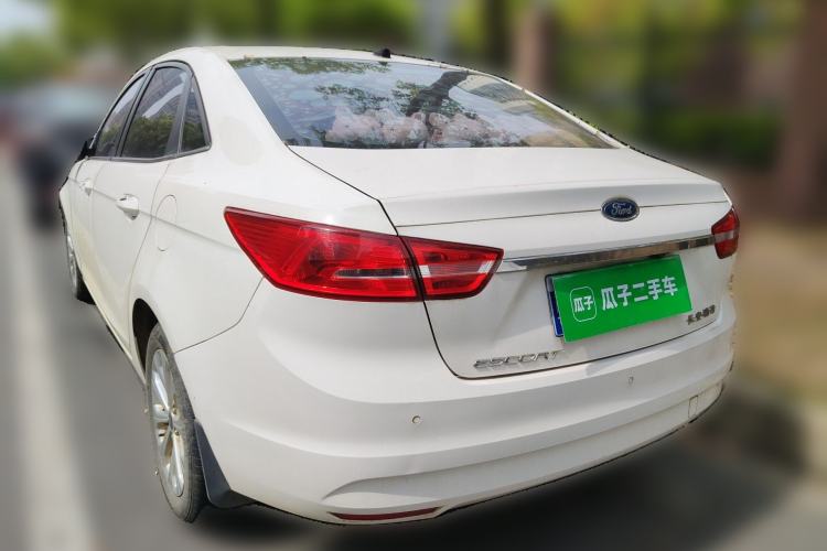 Used Ford Escort 2015 1.5L Automatic Fashion Model Rear Left 45 Deg
