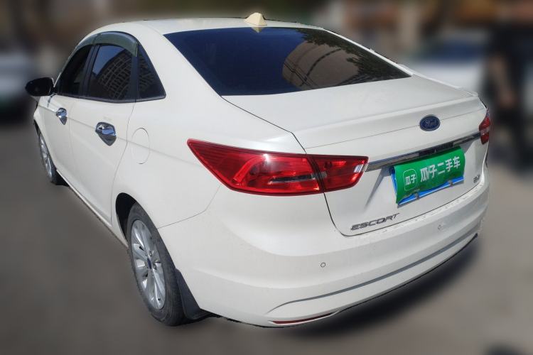 Used Ford Escort 2015 1.5L Automatic Fashion Model Rear Left 45 Deg