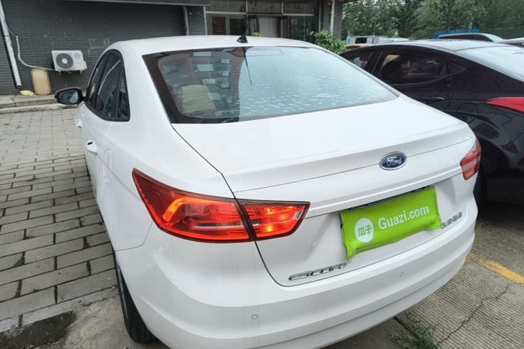Used Ford Escort 2015 1.5L Automatic Comfort Edition Rear Left 45 Deg