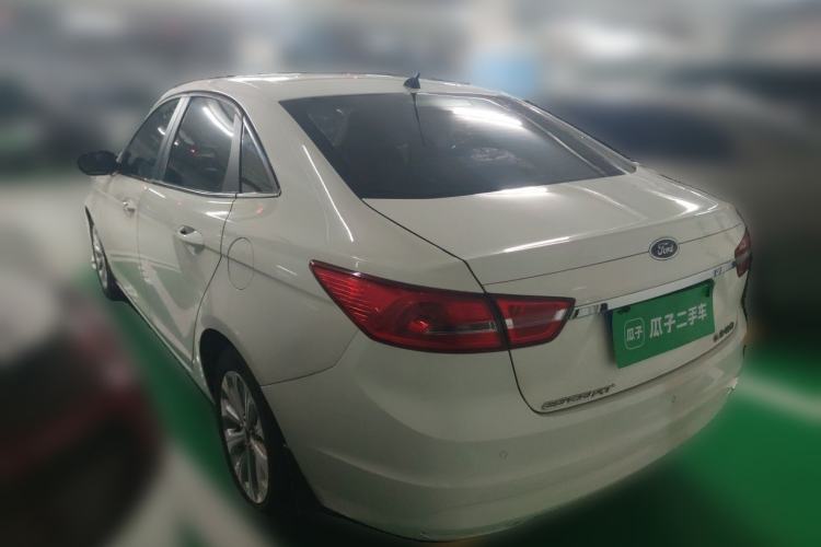 Used Ford Escort 2015 1.5L Automatic Fashion Model Rear Left 45 Deg