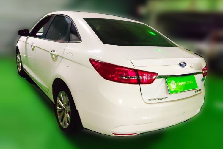 Used Ford Escort 2015 1.5L Automatic Fashion Model Rear Left 45 Deg