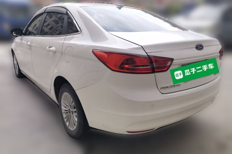 Used Ford Escort 2015 1.5L Automatic Comfort Edition Rear Left 45 Deg