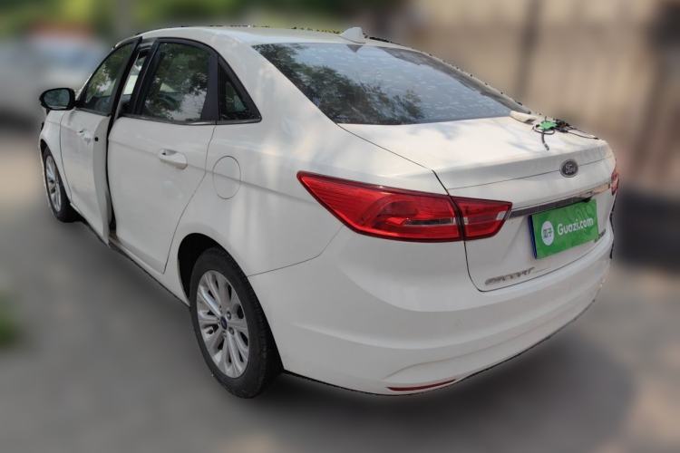 Used Ford Escort 2015 1.5L Automatic Fashion Model Rear Left 45 Deg