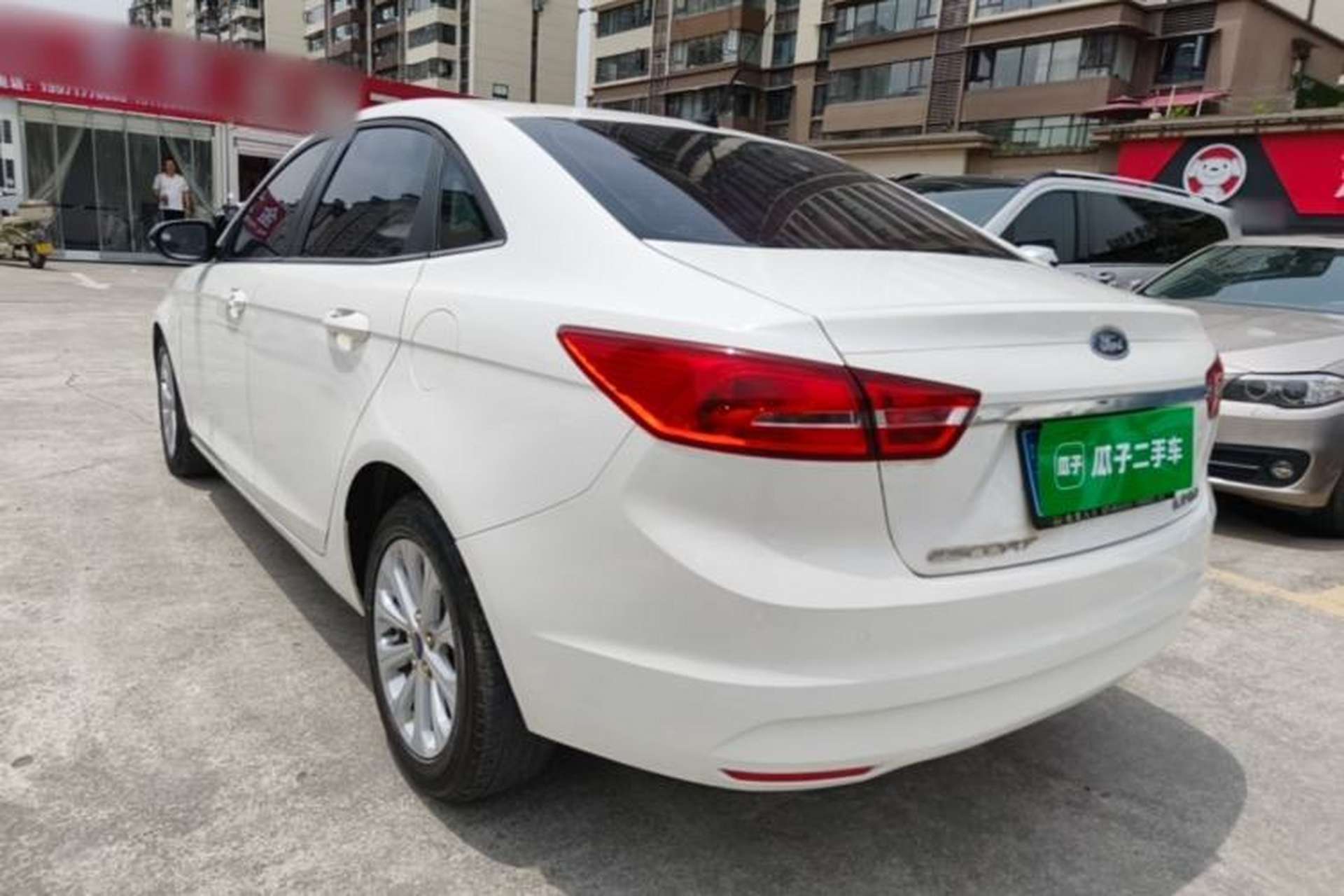 Used Ford Escort 2015 1.5L Automatic Fashion Model Rear Left 45 Deg