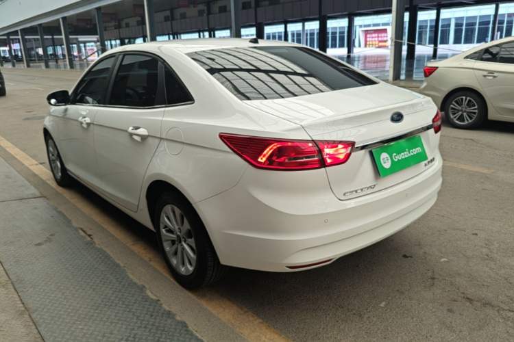 Used Ford Escort 2015 1.5L Automatic Fashion Model Rear Left 45 Deg