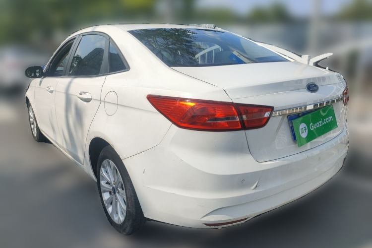 Used Ford Escort 2015 1.5L Manual Fashion Edition Rear Left 45 Deg