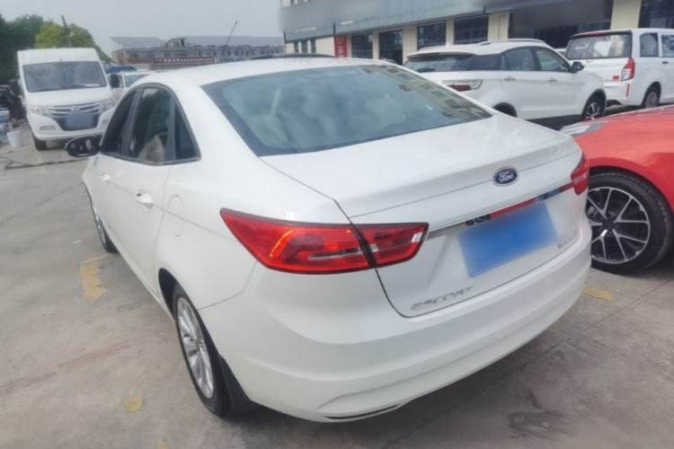 Used Ford Escort 2015 1.5L Automatic Fashion Model Rear Left 45 Deg