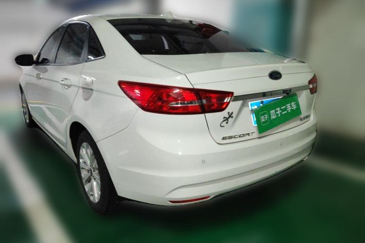 Used Ford Escort 2015 1.5L Automatic Fashion Model Rear Left 45 Deg