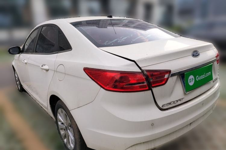 Used Ford Escort 2015 1.5L Manual Fashion Edition Rear Left 45 Deg