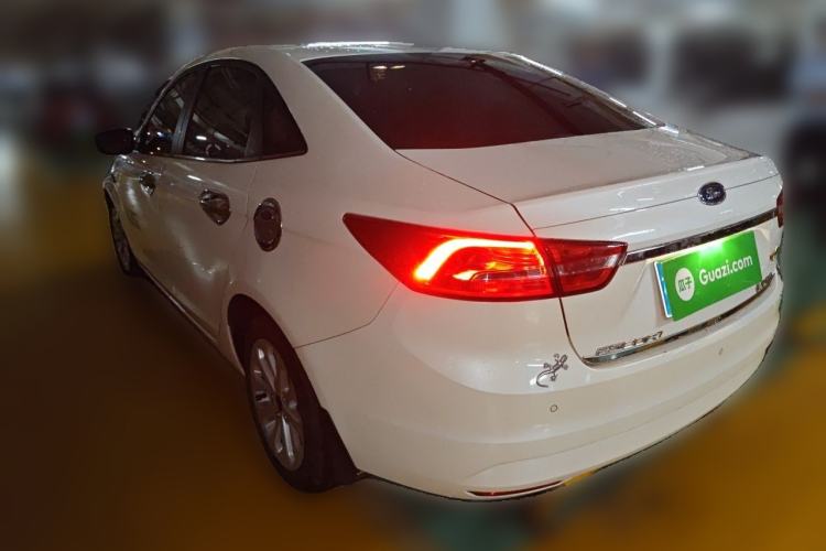 Used Ford Escort 2015 1.5L Manual Fashion Edition Rear Left 45 Deg