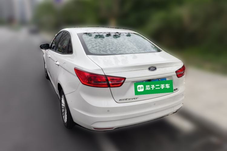 Used Ford Escort 2015 1.5L Manual Comfort Model Rear Left 45 Deg