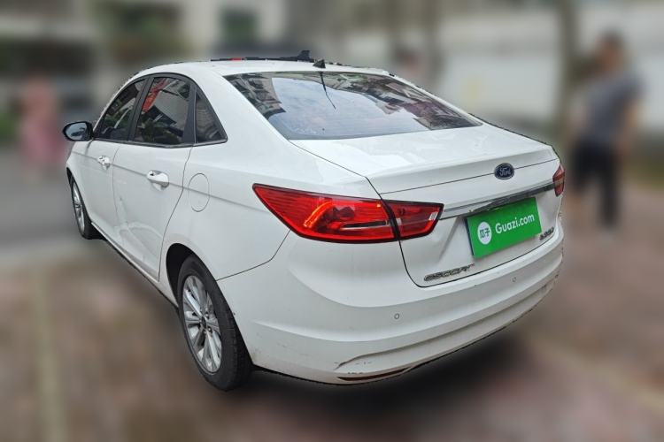 Used Ford Escort 2015 1.5L Automatic Fashion Model Rear Left 45 Deg