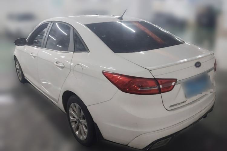 Used Ford Escort 2015 1.5L Manual Fashion Edition Rear Left 45 Deg