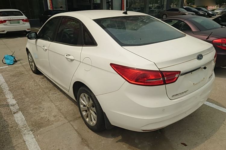 Used Ford Escort 2015 1.5L Automatic Fashion Model Rear Left 45 Deg