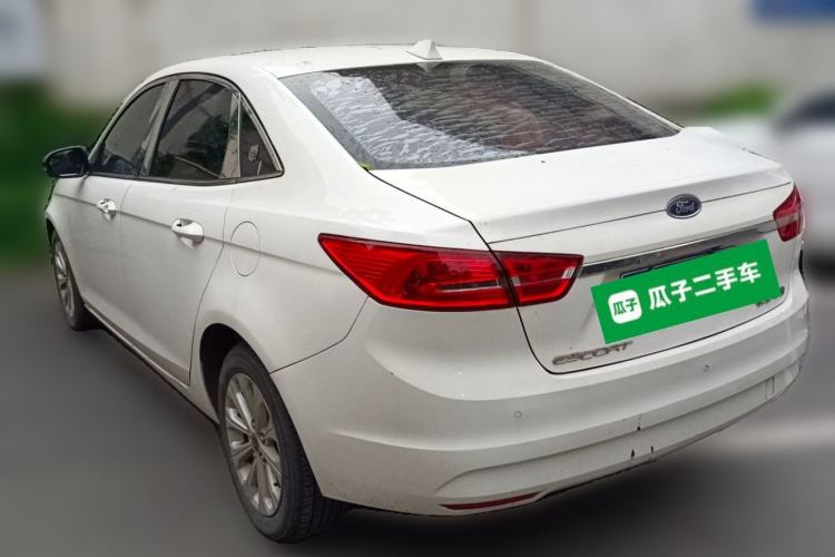 Used Ford Escort 2015 1.5L Manual Fashion Edition Rear Left 45 Deg