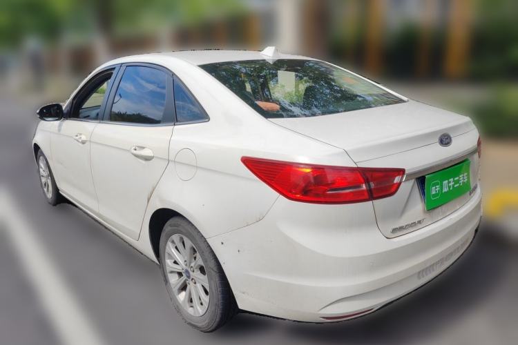 Used Ford Escort 2015 1.5L Automatic Fashion Model Rear Left 45 Deg