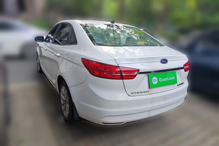 Used Ford Escort 2015 1.5L Automatic Fashion Model Rear Left 45 Deg