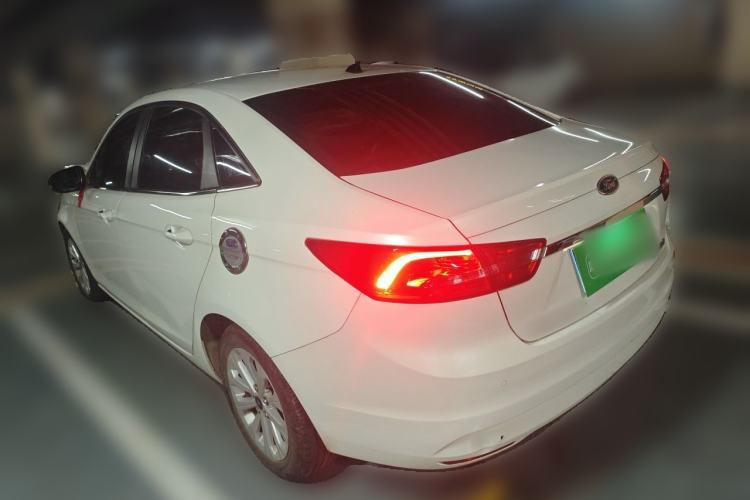 Used Ford Escort 2015 1.5L Automatic Fashion Model Rear Left 45 Deg