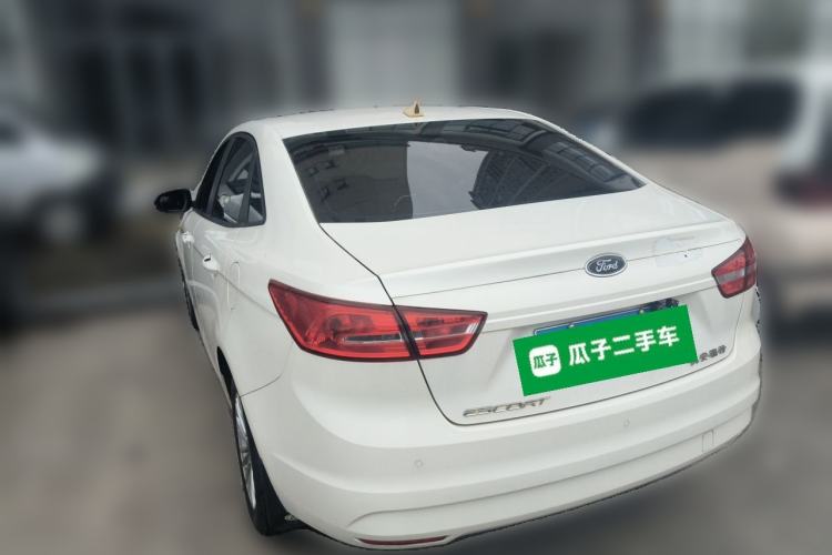 Used Ford Escort 2015 1.5L Automatic Comfort Edition Rear Left 45 Deg