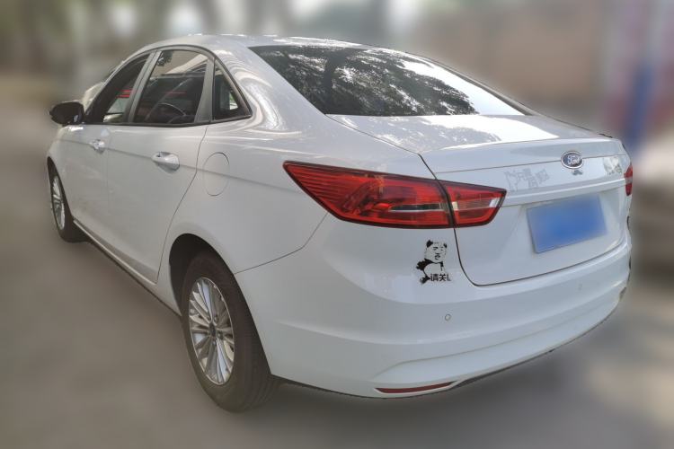 Used Ford Escort 2015 1.5L Manual Comfort Model Rear Left 45 Deg