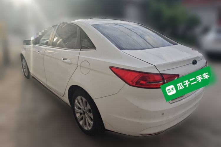 Used Ford Escort 2015 1.5L Automatic Fashion Model Rear Left 45 Deg