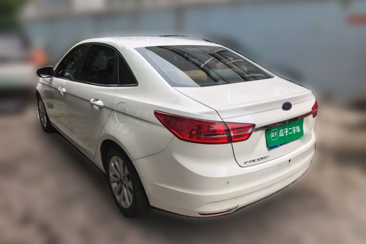 Used Ford Escort 2015 1.5L Automatic Fashion Model Rear Left 45 Deg