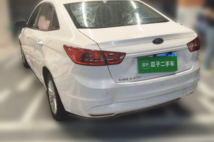 Used Ford Escort 2015 1.5L Automatic Comfort Edition Rear Left 45 Deg