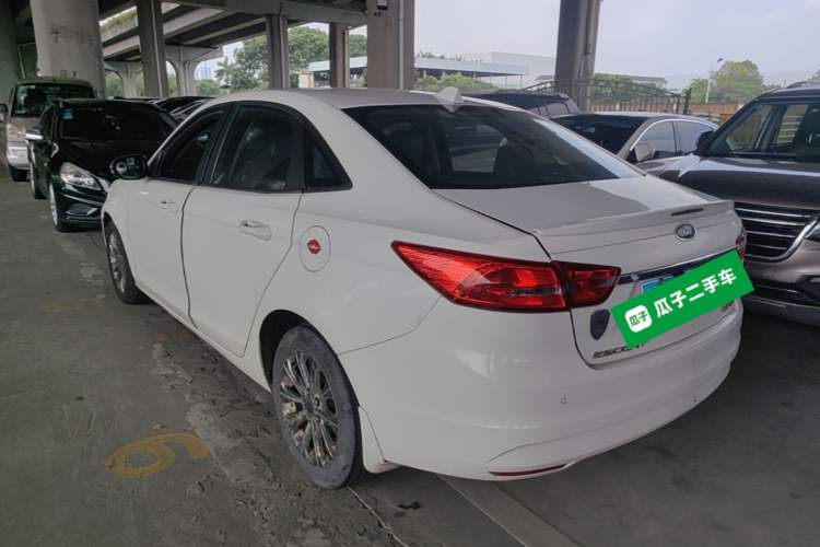 Used Ford Escort 2015 1.5L Manual Fashion Edition Rear Left 45 Deg