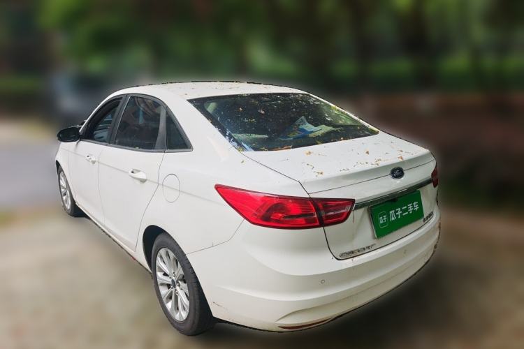 Used Ford Escort 2015 1.5L Automatic Fashion Model Rear Left 45 Deg