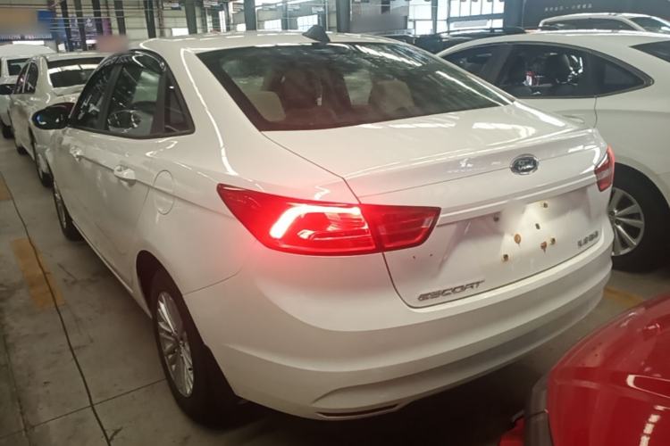 Used Ford Escort 2015 1.5L Automatic Comfort Edition Rear Left 45 Deg