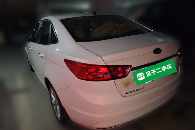 Used Ford Escort 2015 1.5L Automatic Fashion Model Rear Left 45 Deg